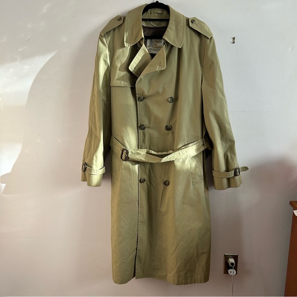 London Fog Other - Vintage London Fog Men’s Lined Trench 42L